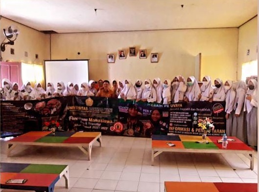 Sosialisasi Univ. Achmad Yani Banjarmasin di SMKN2 Marabahan