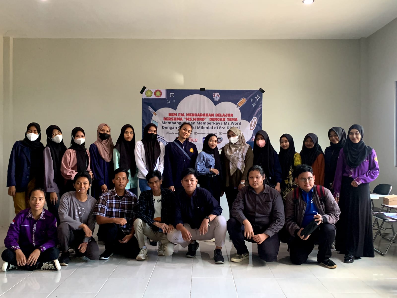 Kegiatan workshop Belajar bersama “Ms.Word” yang diadakan oleh Badan Eksekutif Mahasiswa Fakultas Ilmu Administrasi pada Sabtu, 18 Maret 2023 di kampus II Universitas Achmad Yani Banjarmasin.