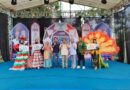 “Mahasiswi Universitas Achmad Yani Banjarmasin Raih Juara I dalam Lomba Fashion Show 3R di Banjar Manis Fest 2023”